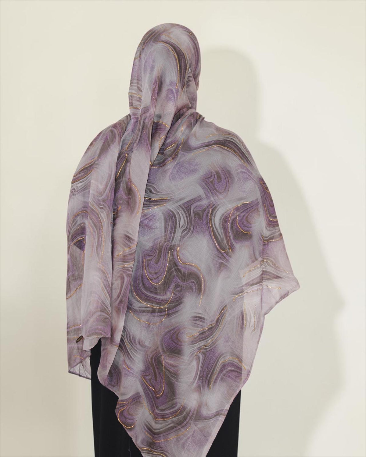 Chiffon Hijab Marble in Misty Plum, back